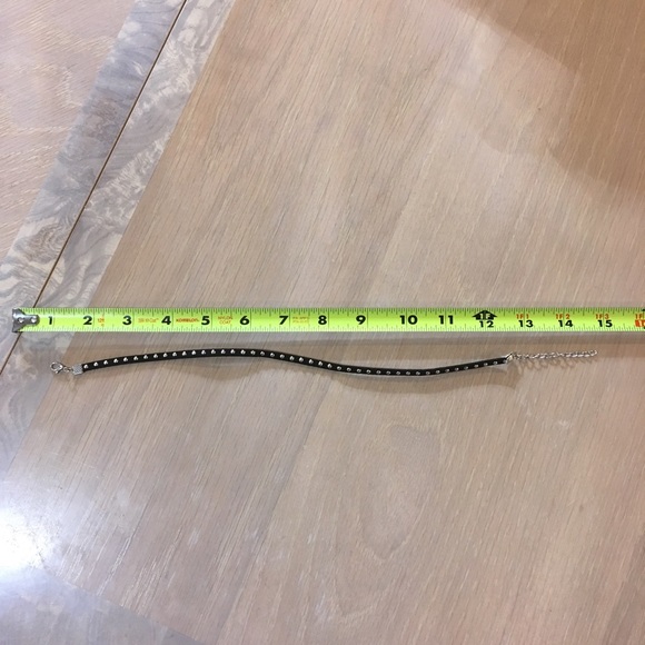 💥 CLEARANCE Sueded Silver Studded Adjustable Choker Necklace - Picture 3 of 3